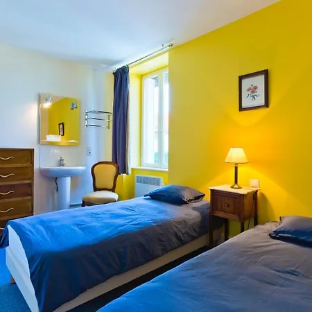 Relais D'auvergne Hotel